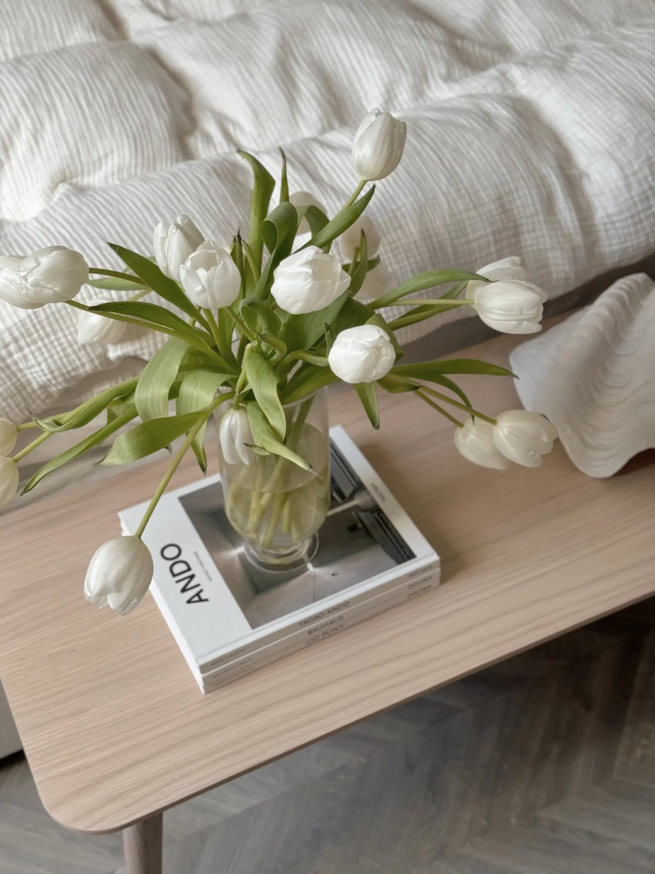 Bänk 'Yumi' - Vitpigmenterad ek