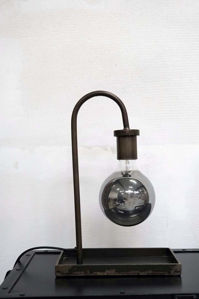 Bordslampa 'Ryan' - Järn